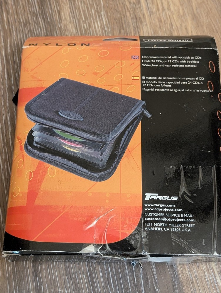 Cd Projects CD Nylon Carrying Case Holds 24 CD's