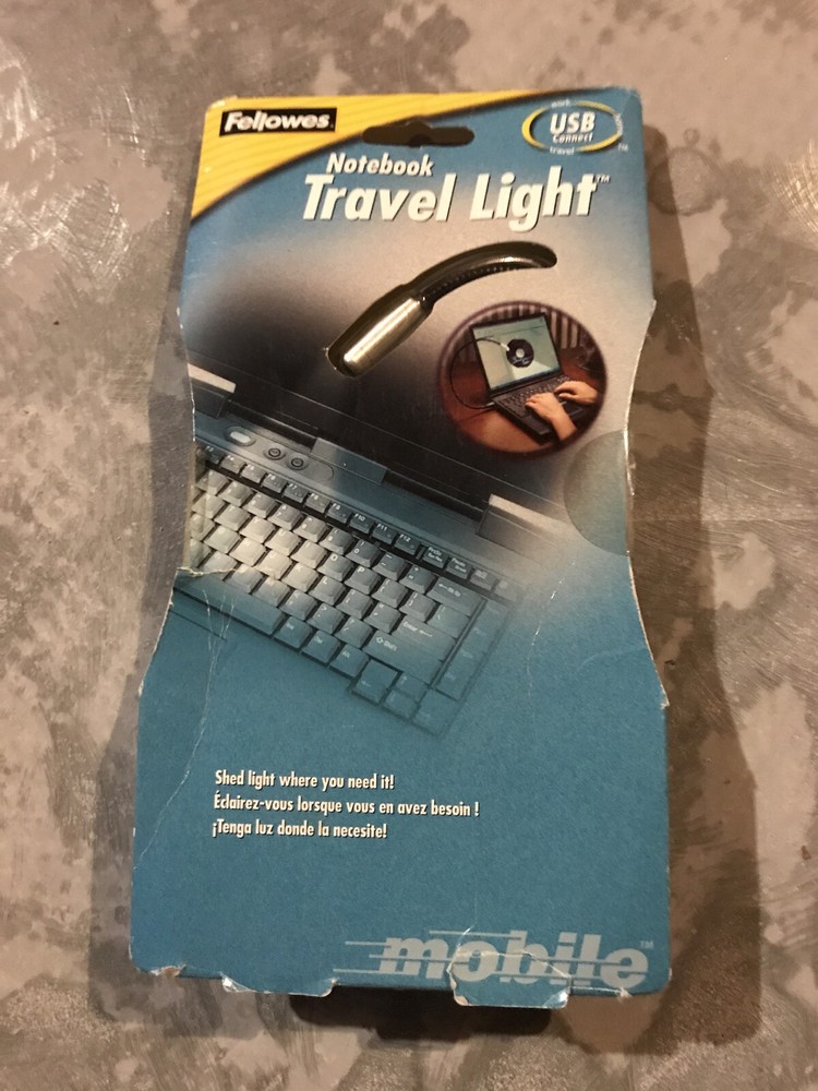 Fellows  - USB  Powered Portable Reading Light, New in Box 
