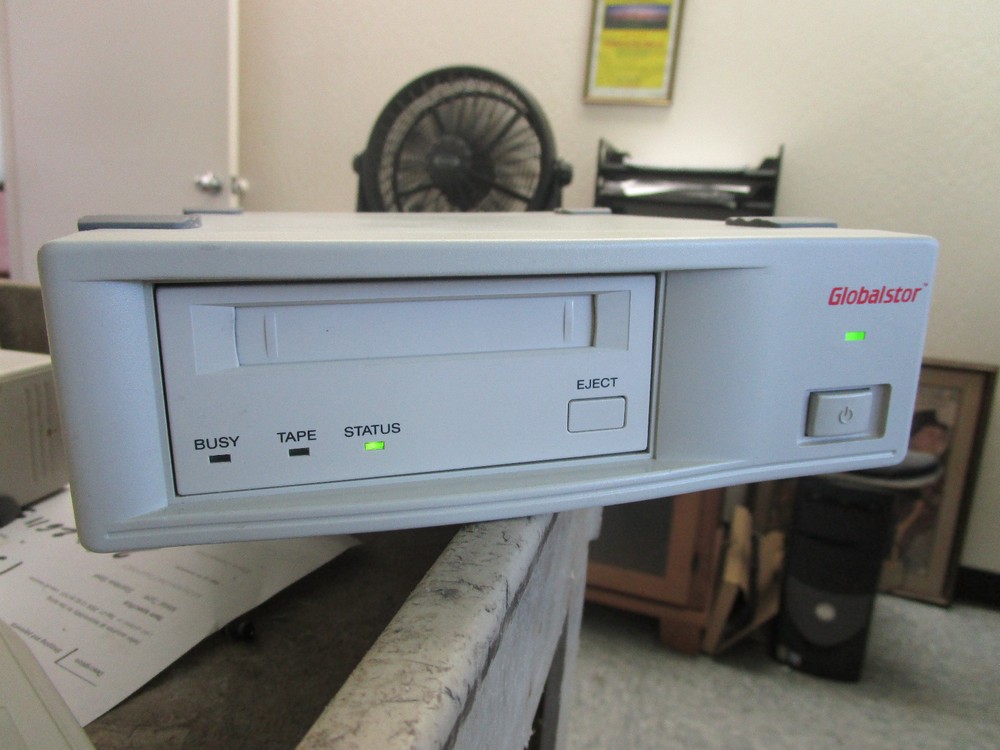 Globalstor Model: GSTDDS3E External SCSI DDS3 Tape Drive