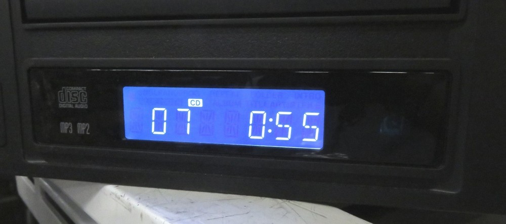 TASCAM CD-200BT Bluetooth CD Player * Used,, Working