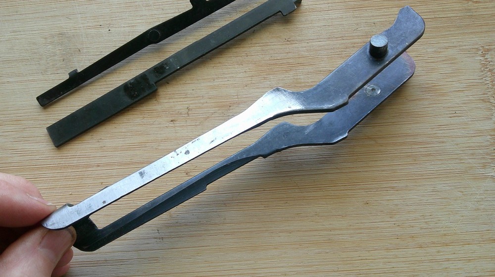 Mossberg 500 12ga Elevator & Stops Good Shape 590