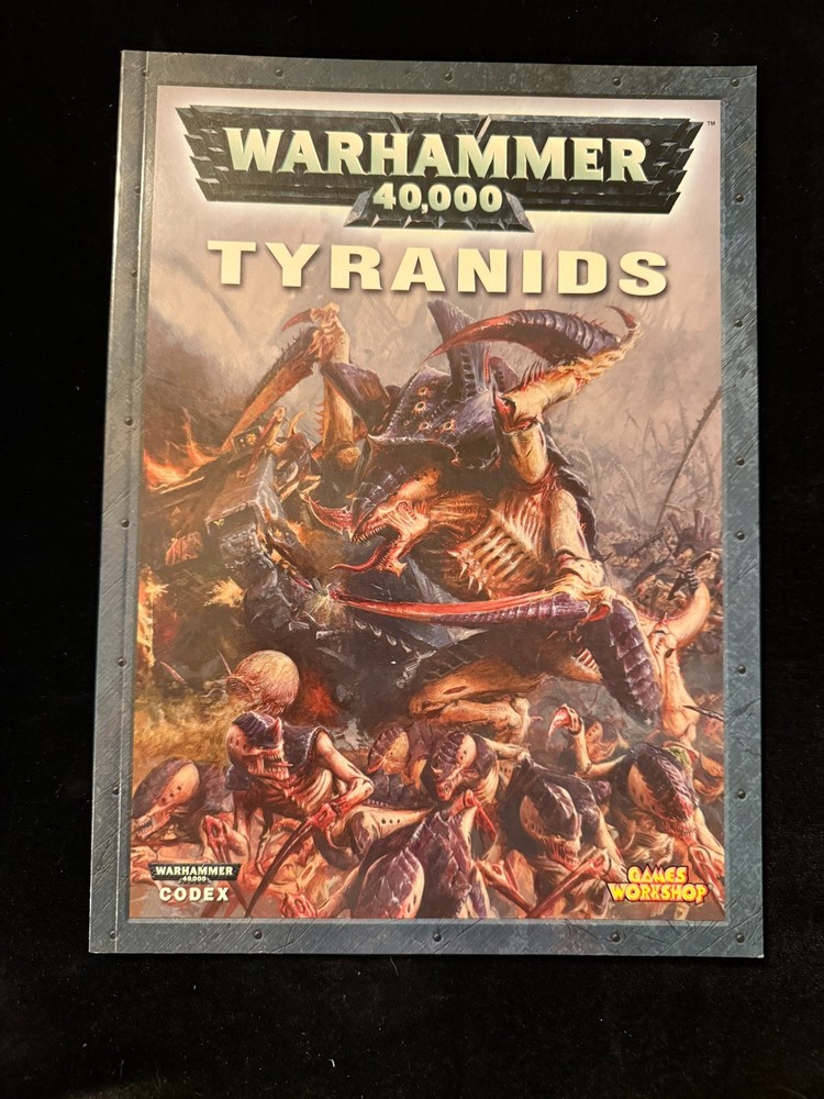 Games Workshop Warhammer 40k Tyranids Codex Rulebook 4th Edition
