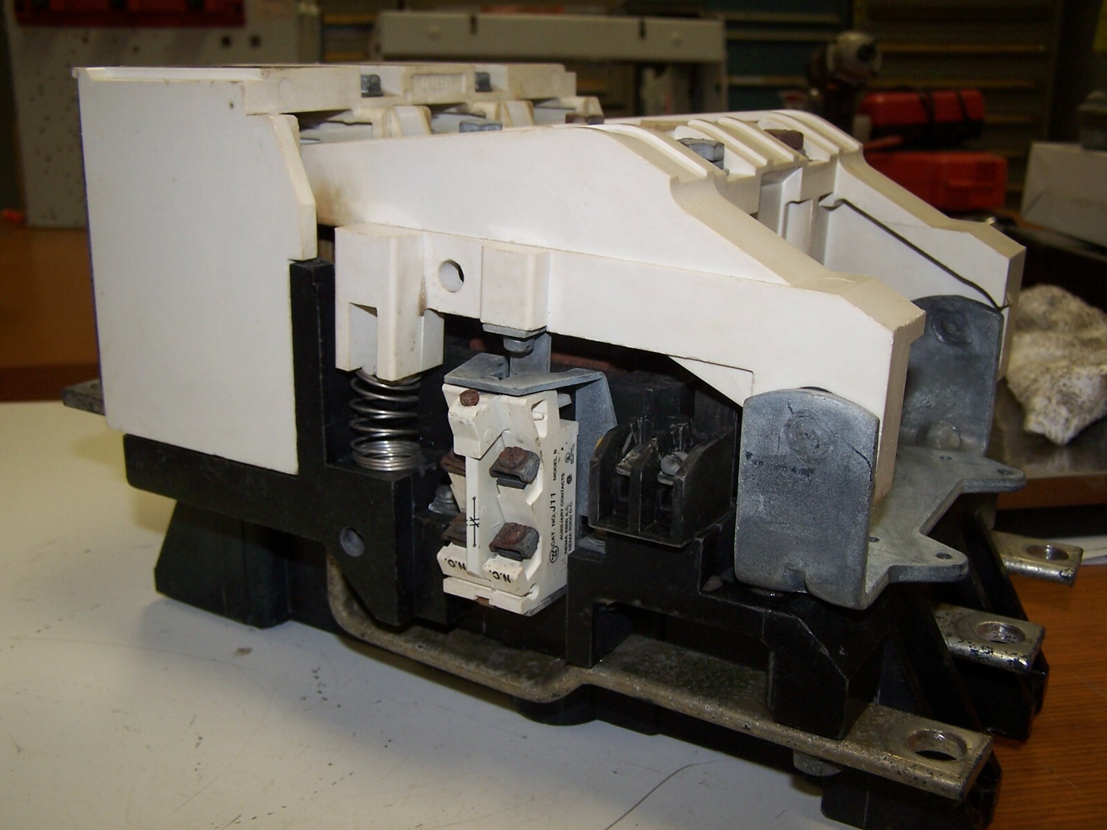 👀 WESTINGHOUSE SIZE 5 MODEL J MOTOR CONTROL 300A 120V COIL 600V 3PH A201K5CXZ1