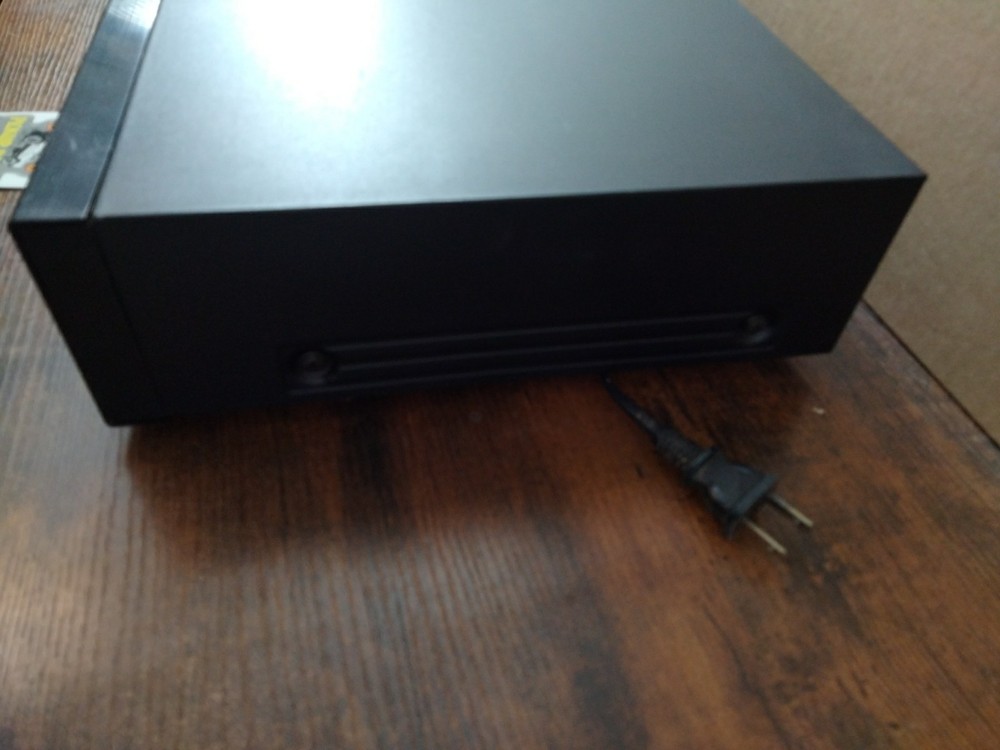 Pioneer PD-M450 Multi-Play CD Player - Powers on