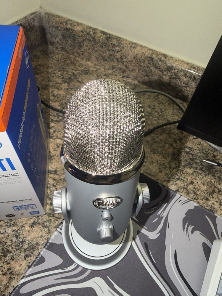 Blue Yeti USB Microphone