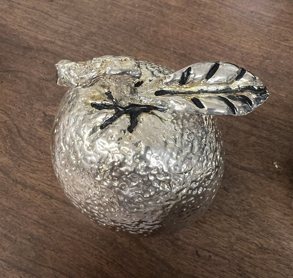 LOVELY SILVERPLATE ORANGE TABLE DECORATION 3-1/2" DIAMETER