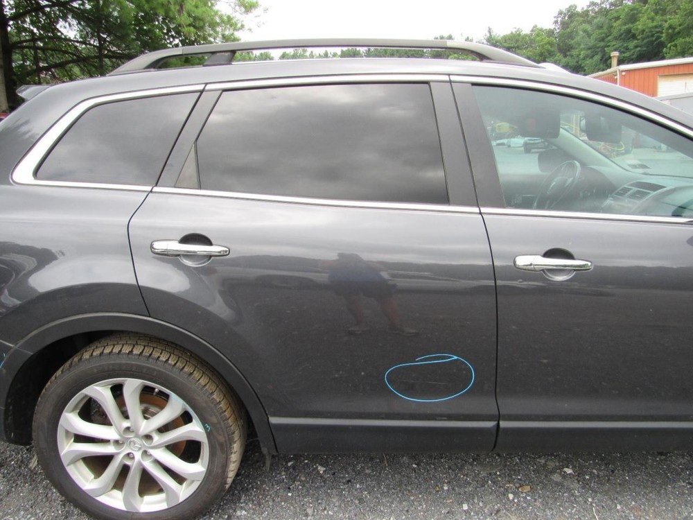 CX-9 2013 Glove Box 1064004