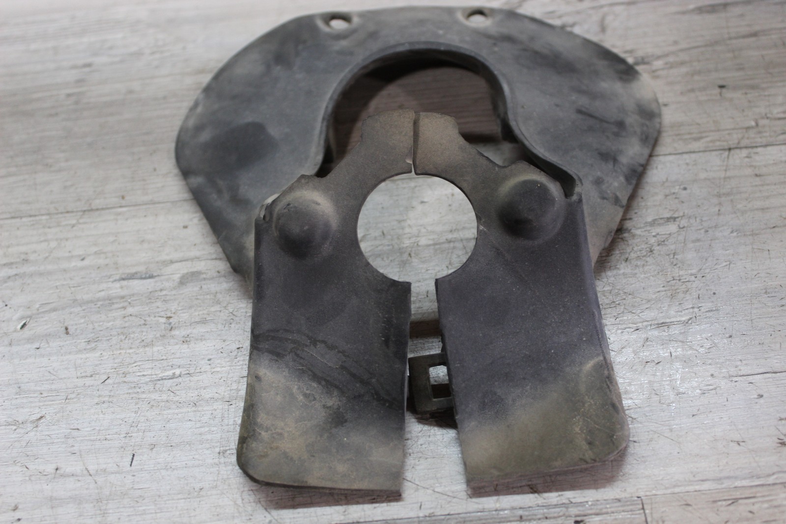 2008 Can-am Spyder Gs 990 Se5 Front Rubber Steering Stay Moulding 710001342