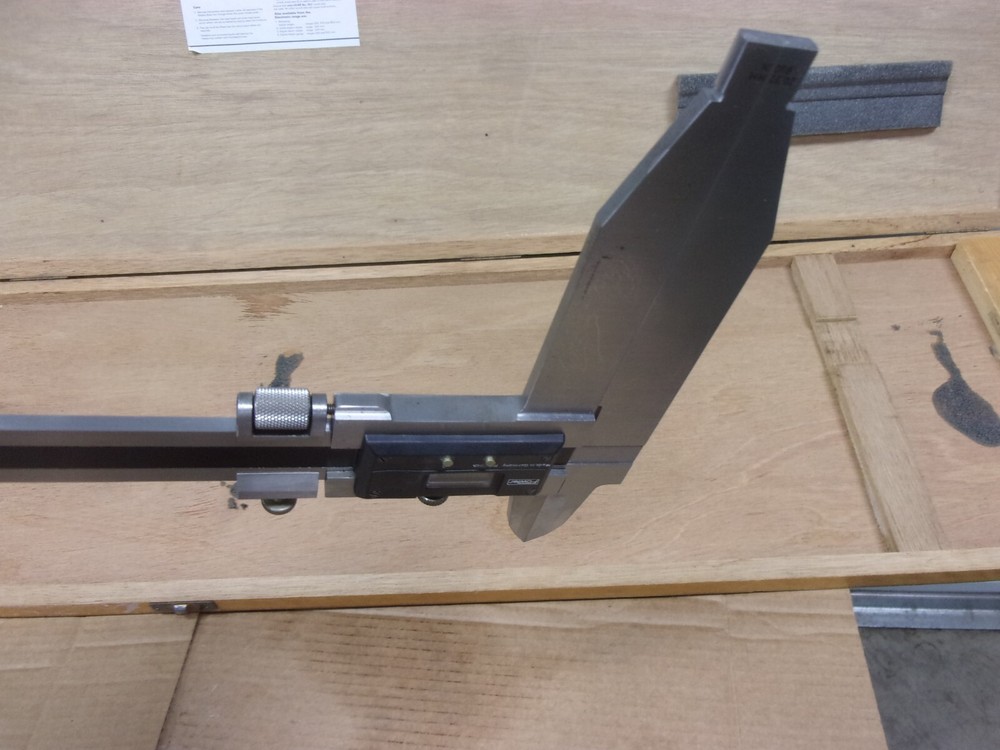 Fowler 54-100-040 40" Inside Outside Measuring Electronic Digital Caliper 0-40"