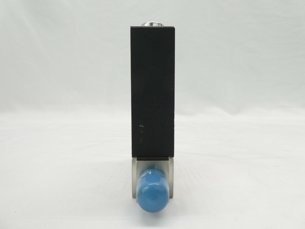 DXL M10D Mass Flow Controller MFC M10 250 SCCM O2 Working Surplus