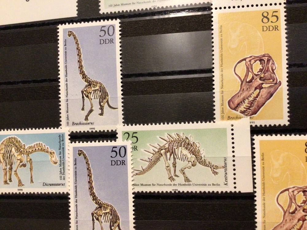 Dinosaur mint never hinged stamps Ref 60847