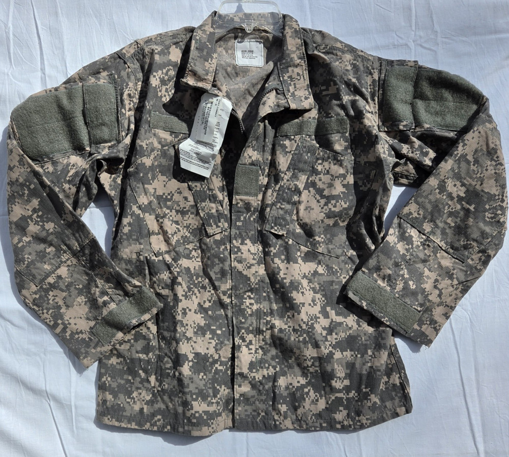 Army Combat Uniform ACU Coat Flame-Resistant Medium Regular Insect-Repellent NWT