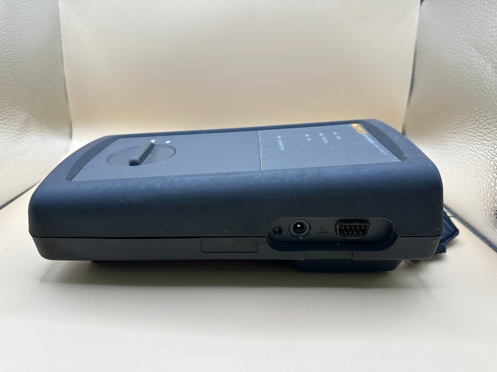 FLUKE NETWORKS DSP-2000SR CABLE TESTER