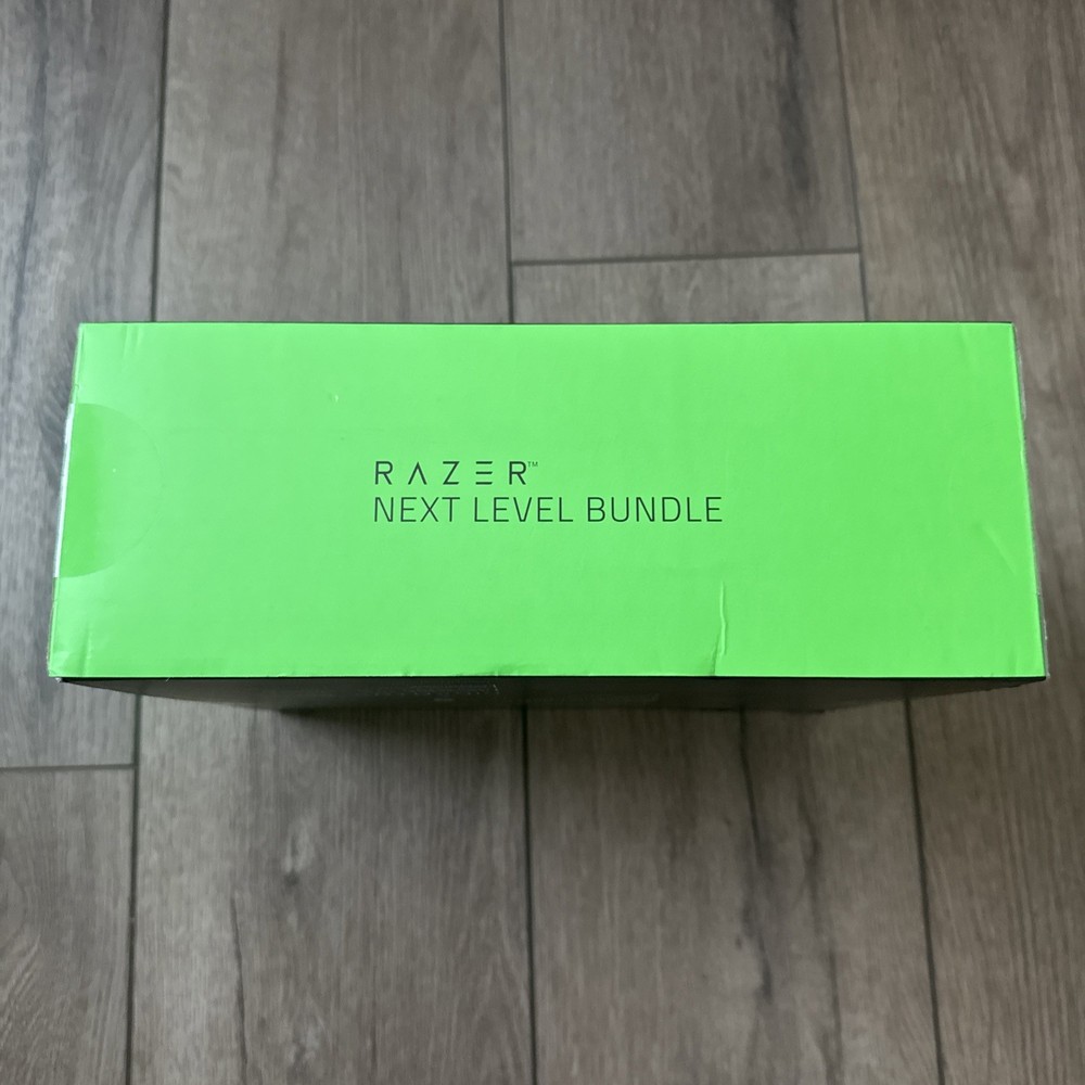 Razer Next Level Gaming Bundle - Wired Headset, Mouse & Medium Mouse Mat - NEW!!