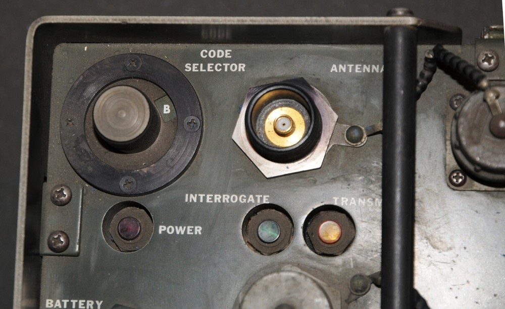 AN / PPN-18 Transponder Set – Forward Air Control
