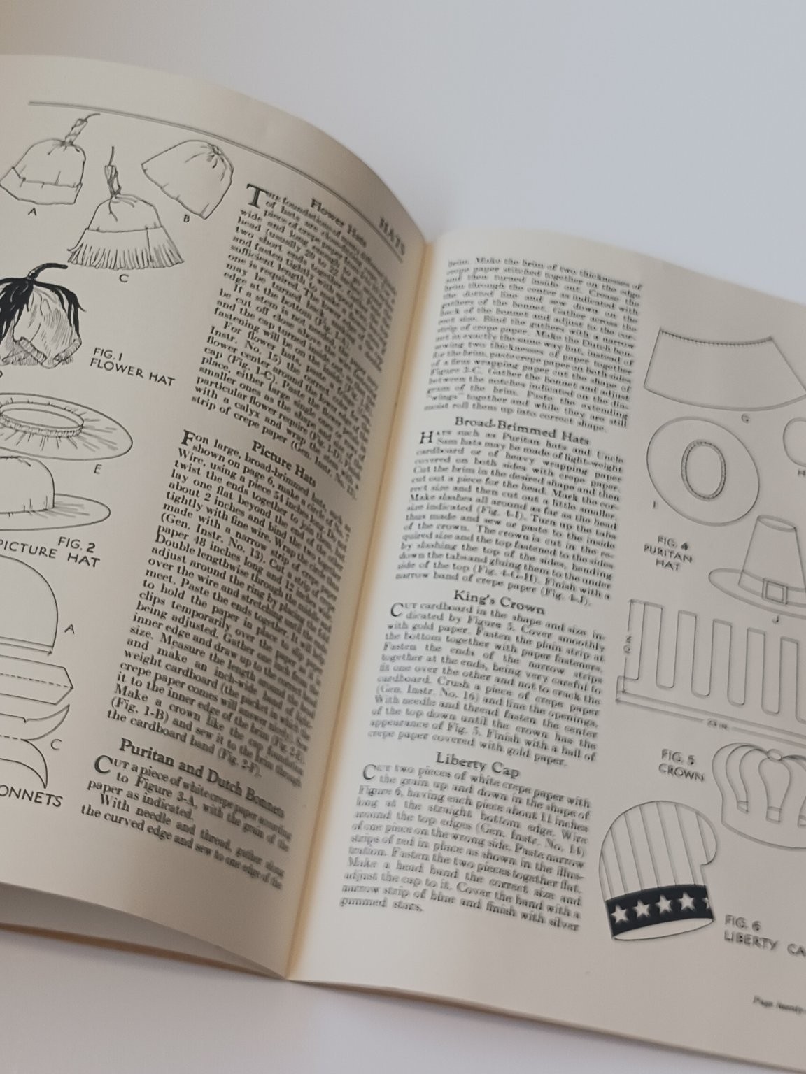 1930 Dennison How to Make Crepe Paper Costumes Booklet Vtg Craft Guide Flapper