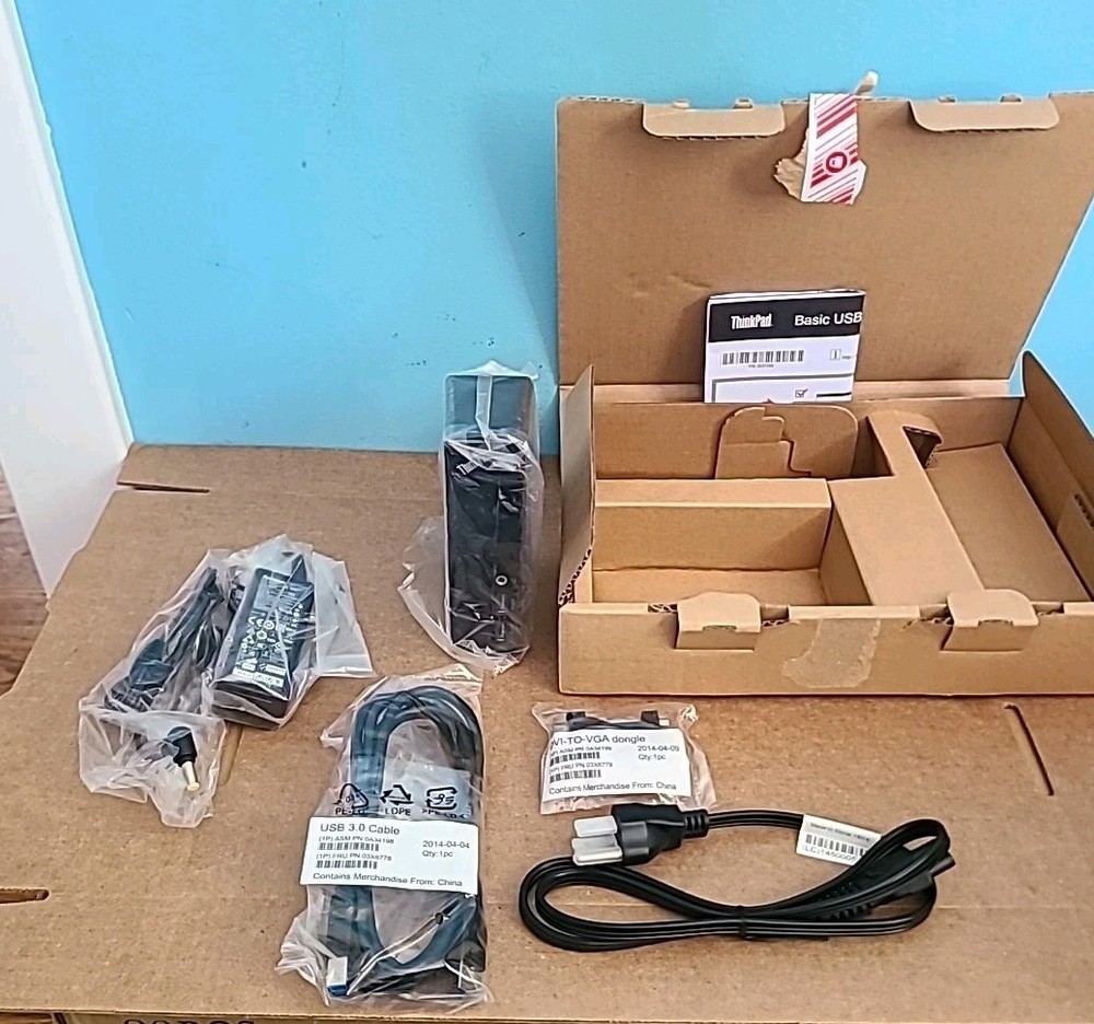 NEW- LENOVO THINKPAD USB 3.0 BASIC DOCK DOCKING STATION (4X10A06687) FAST SHIP