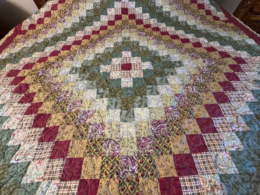 Queen Size Machine Pieced And quilted Patchwork Quilt one left