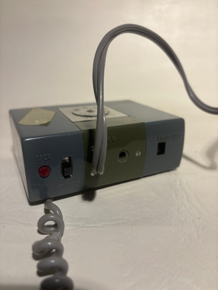 Petri 77 Camera Flash