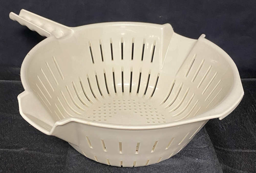 Off-White Double Spout Vintage Colander/Strainer