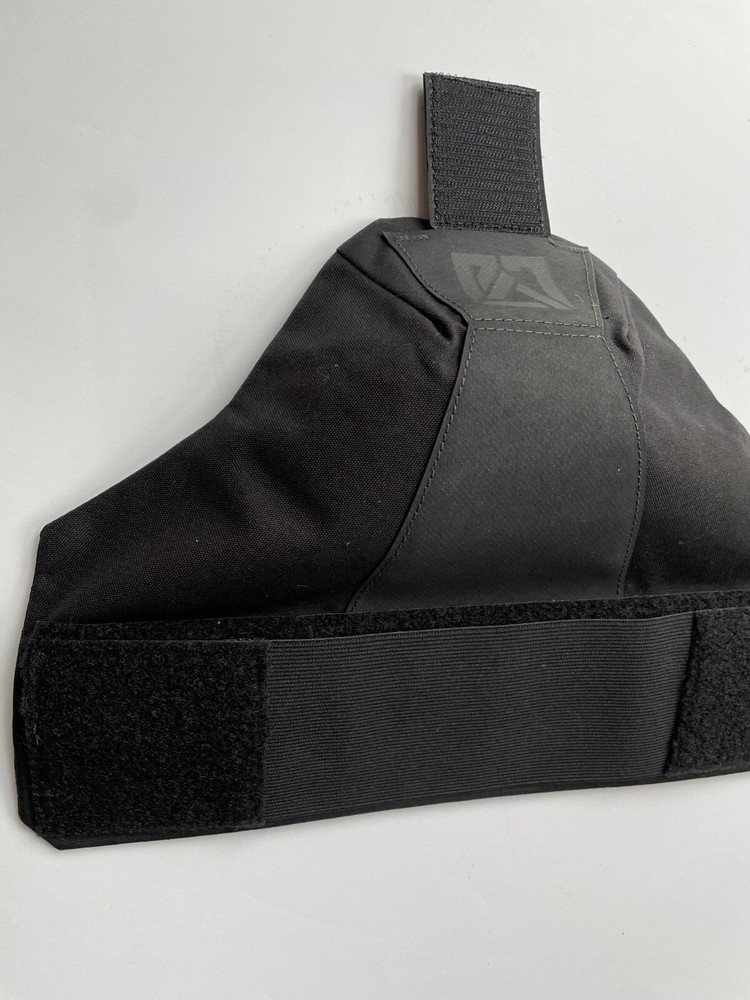 SAFARILAND/AARDVARK Structured Upper Arm/Bicep Protector 2 Piece Black W/Strap