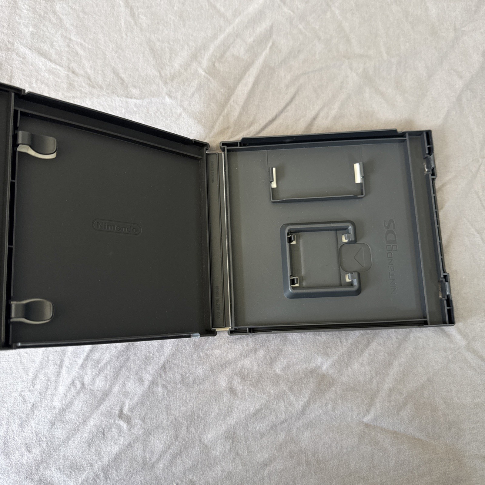 Pokemon Diamond Version Nintendo DS Case Only NO GAME INCLUDED.......