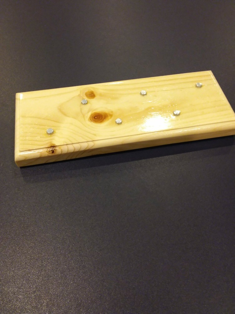 KNIFE DISPLAY STAND, SOLID NORTHERN WHITE PINE.
