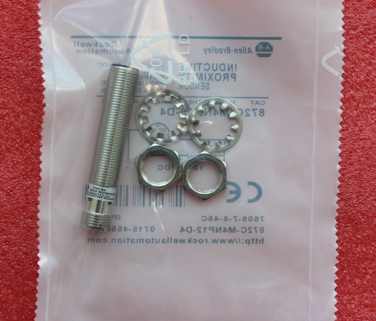 872C-M4NP12-D4 Proximity Sensor Switch For Allen Bradley 872CM4NP12D4 10-30V NEW