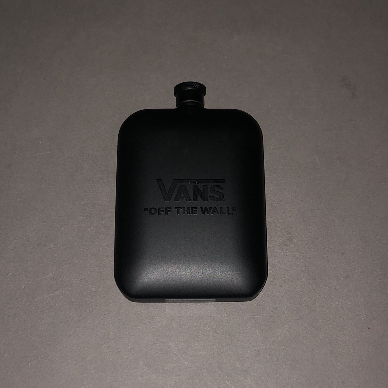 Rare VANS LUXE 6 OZ FLASK Signature Collection 170 ML Skate Shoes Skateboard