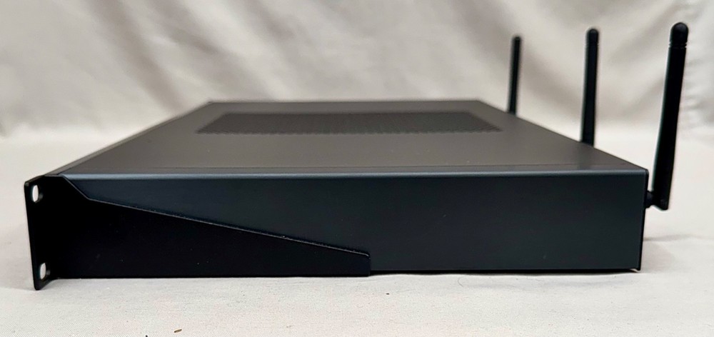 Control4 C4 EA5 Controller