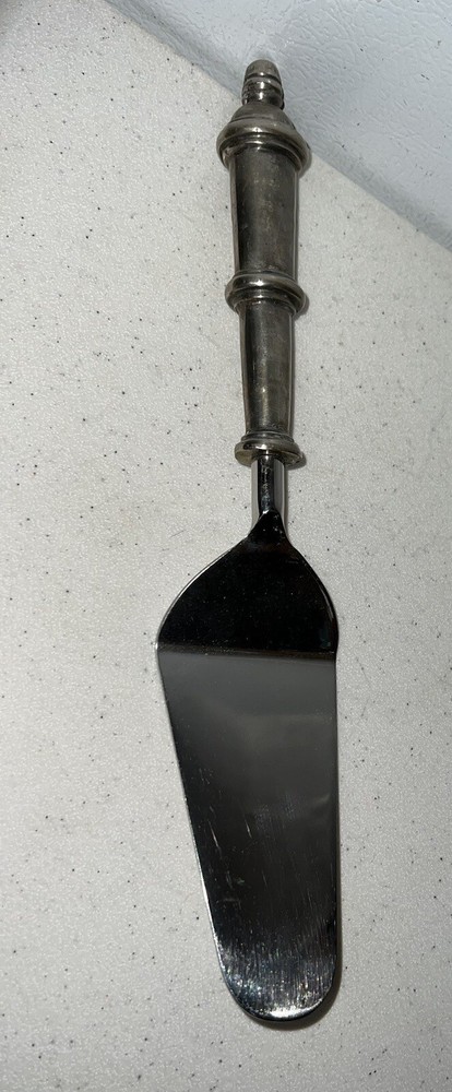 Heavy Metal Vintage Cake server FR1E