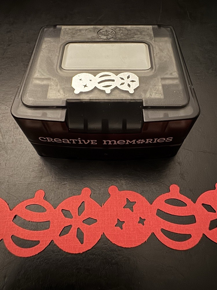 Creative Memories Ornament Border Maker Cartridge