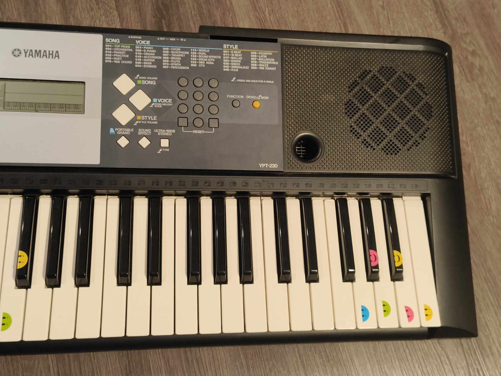 Yamaha YPT-230 61-Key Portable Arranger Digital Keyboard