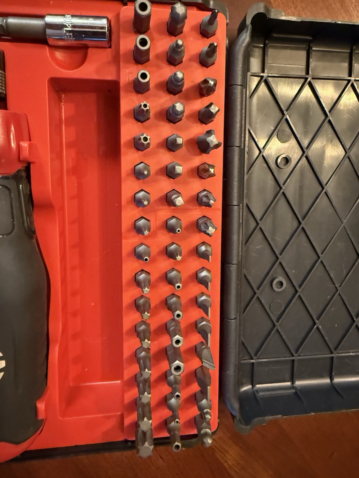 Mac Tools SBD4V 52-PC Cordless Screwdriver Set