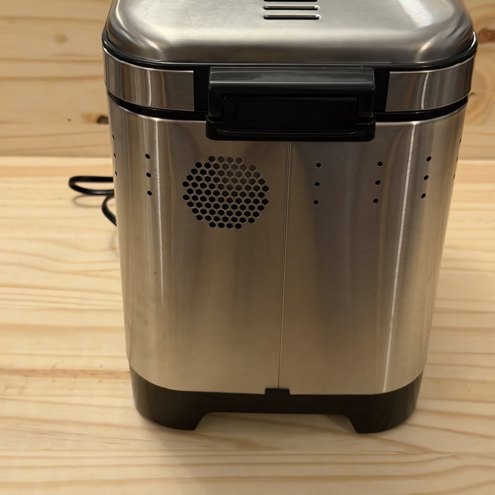 Cuisinart CBK-110 Bread Maker 🍞 Compact Automatic – Stainless Steel – Silver