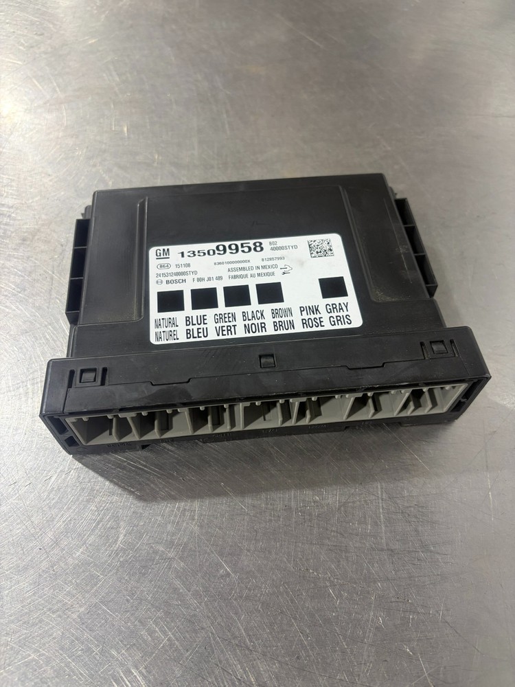 2016 Camaro SS BCM Body Control Module 13509958