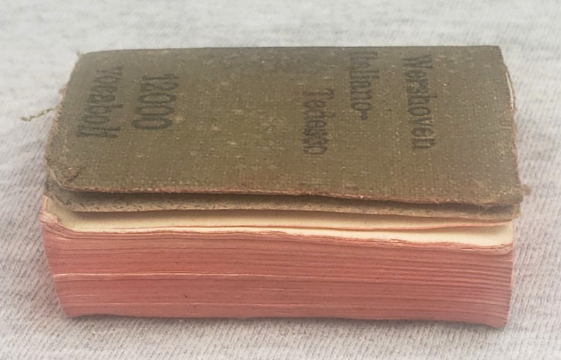 Miniature Italian German Wershoven 12,000 Word Dictionary Softback 1-3/8"