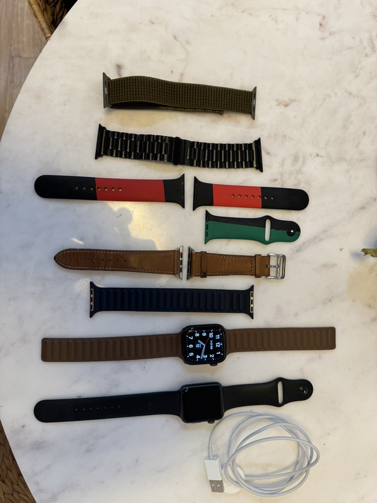 Apple Watch 6 And 1 Bundle