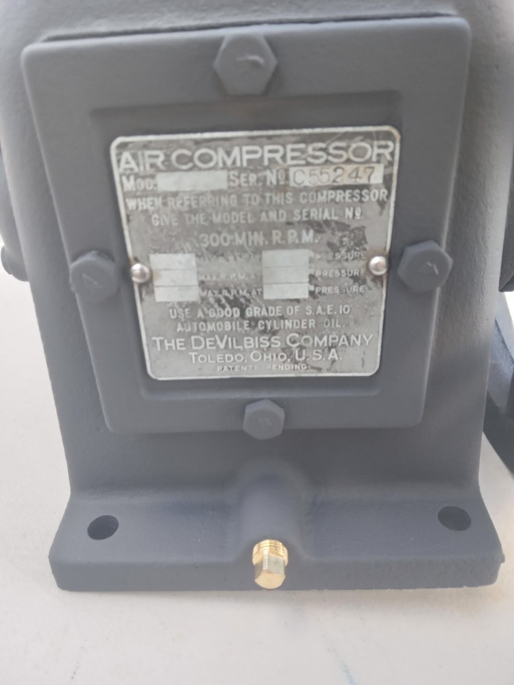 Vintage DeVilbiss Air Compressor 1950s