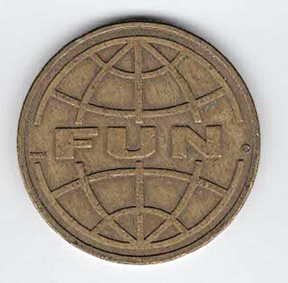 VINTAGE - FUN OVER GLOBE - GAME TOKEN