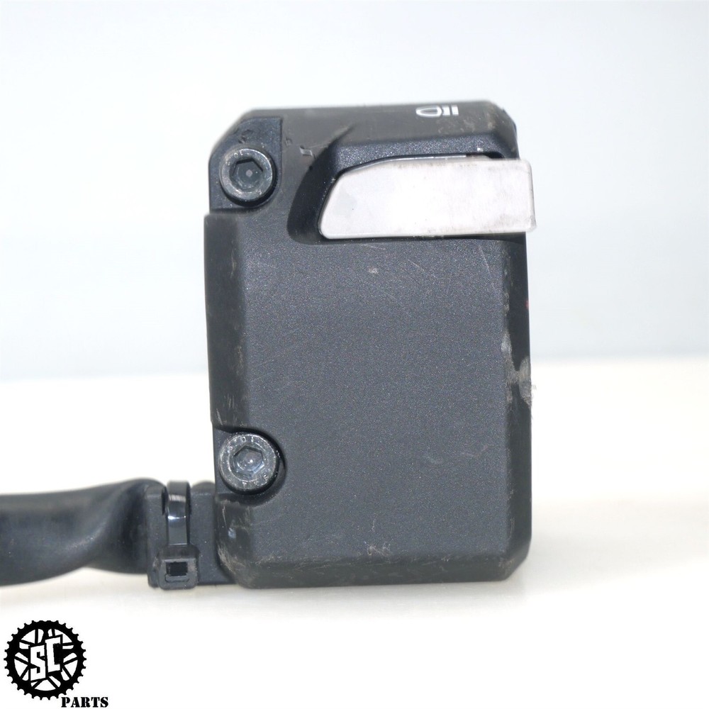 20-23 DUCATI PANIGALE V2 LEFT CONTROL SWITCH MISSING BUTTON COVER
