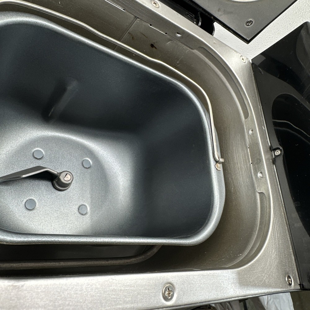 Cuisinart Automatic Bread Maker CBK-100 Compact Stainless Steel 2lb Programmable