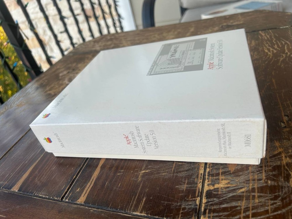 Apple Macintosh System Software Update Version 5.0 Boxed w Disks Manuals