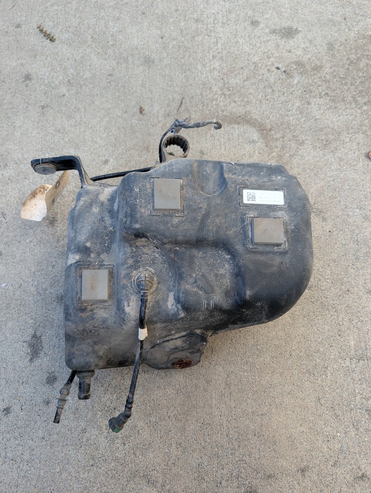 2014 328d Passive DEF Tank USED without Transfer Pump.