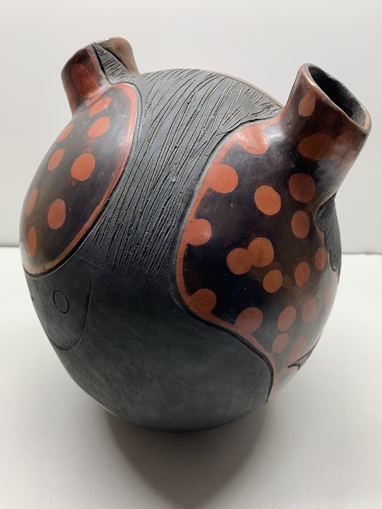 Taller Maximo Inga Pottery Vase