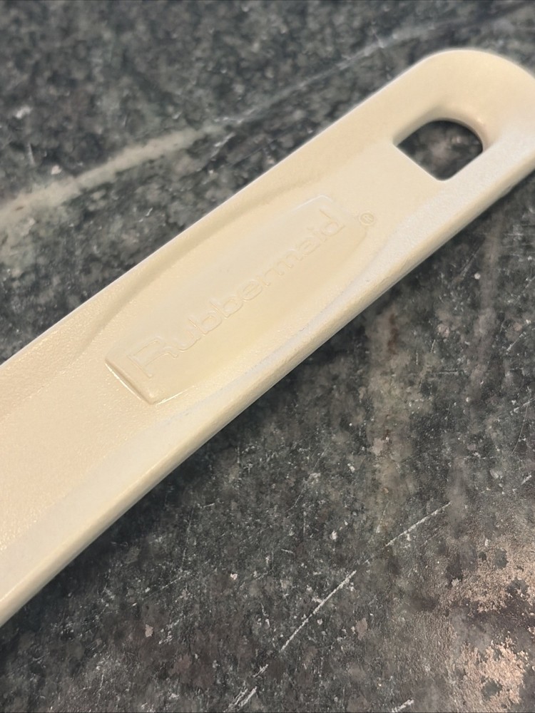 Vintage Rubbermaid White Serving Spoon Nylon Plastic Solid Basting 1973 USA
