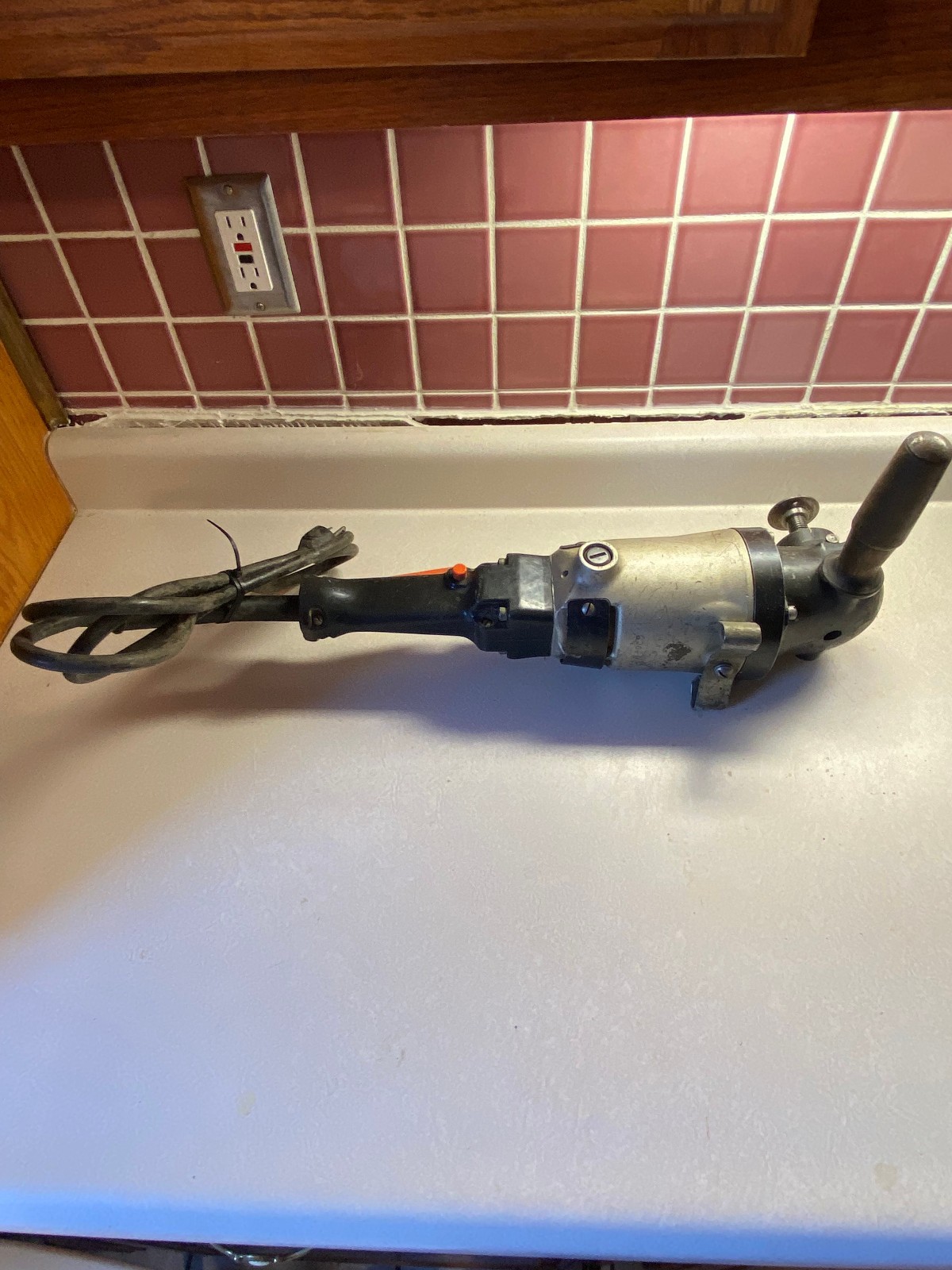 Black & Decker Heavy Duty Industrial 7 / 9 Inch Sander Grinder Model 4057