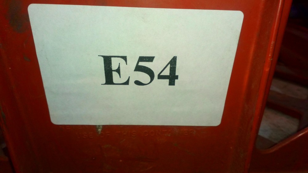 WARNING TRIANGLE suitable Mercedes C CLASS E CLASS 27R03804