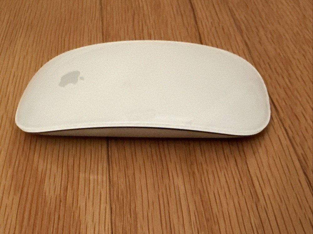 Apple A1296 Wireless Tactile/Multi-Touch Mouse - MB829LL/A
