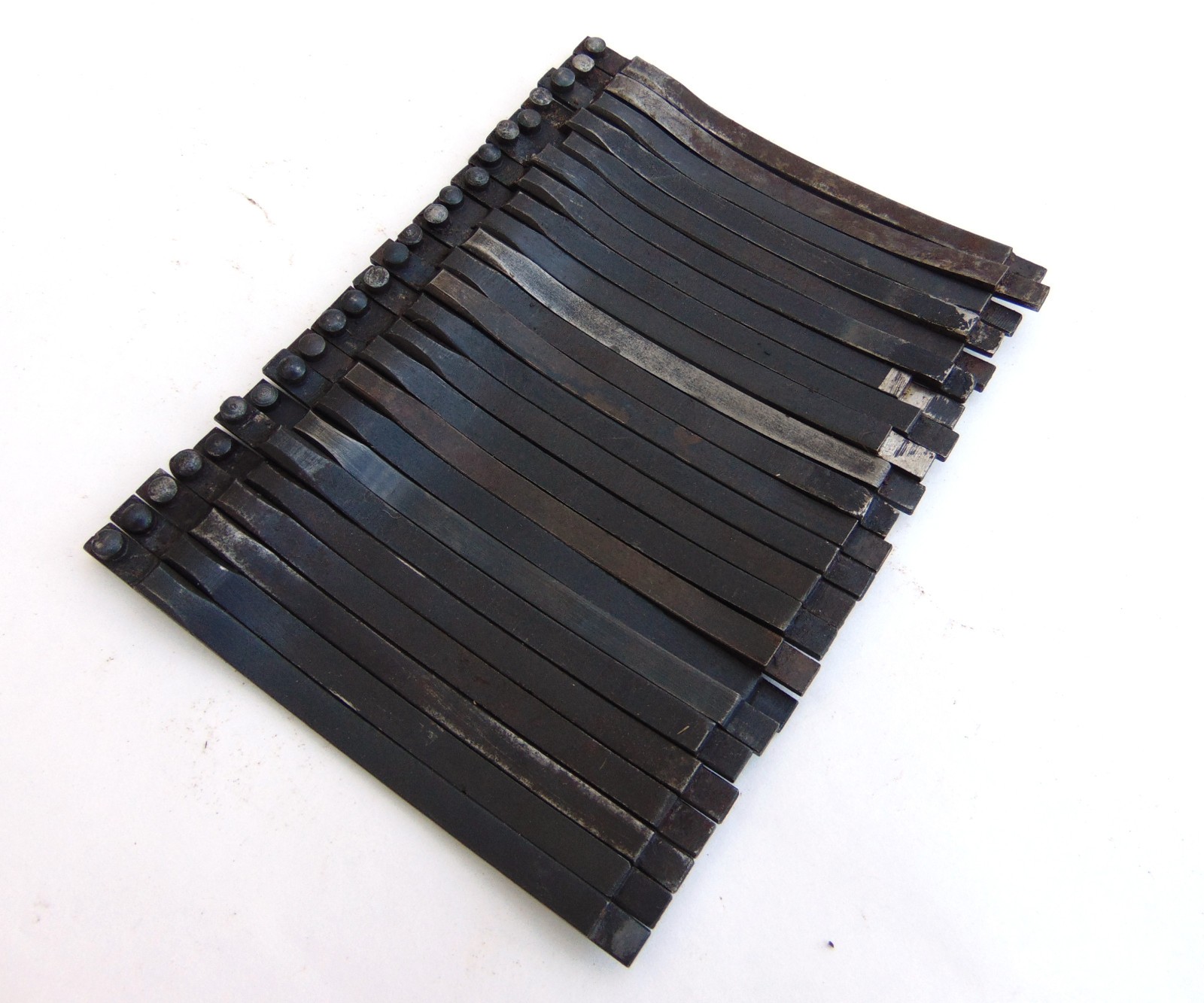 WW2 German 98 Mauser rifle stock Middle band Milled Spring Band. No serial.Orig.